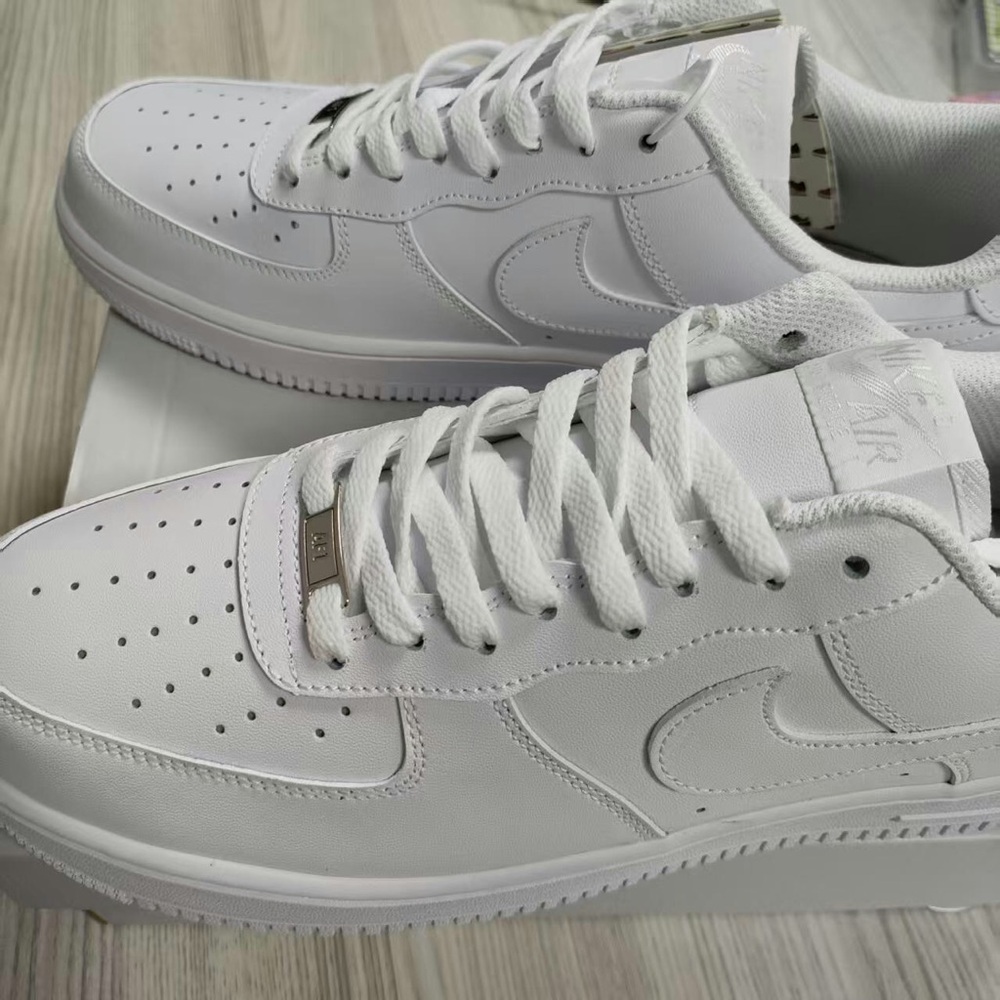 Nike Air Force 1 Men's White Sneakers - Picture 2 of 4